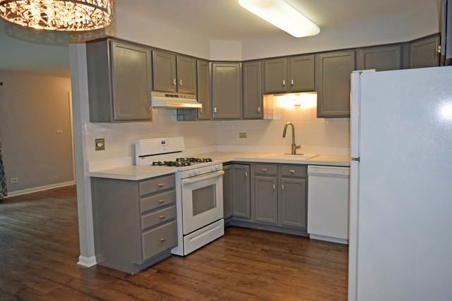 123 Brewster Ct #B - Photo 2 of 16