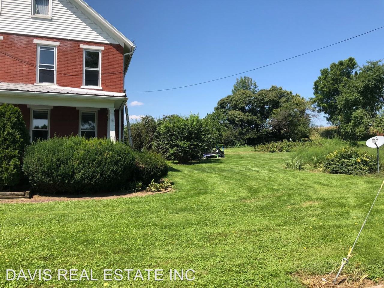 1011 Dotterers Rd - Photo 2 of 17