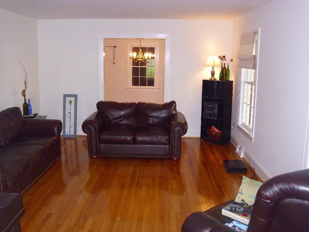 2012 Sherwood Dr - Photo 2 of 18