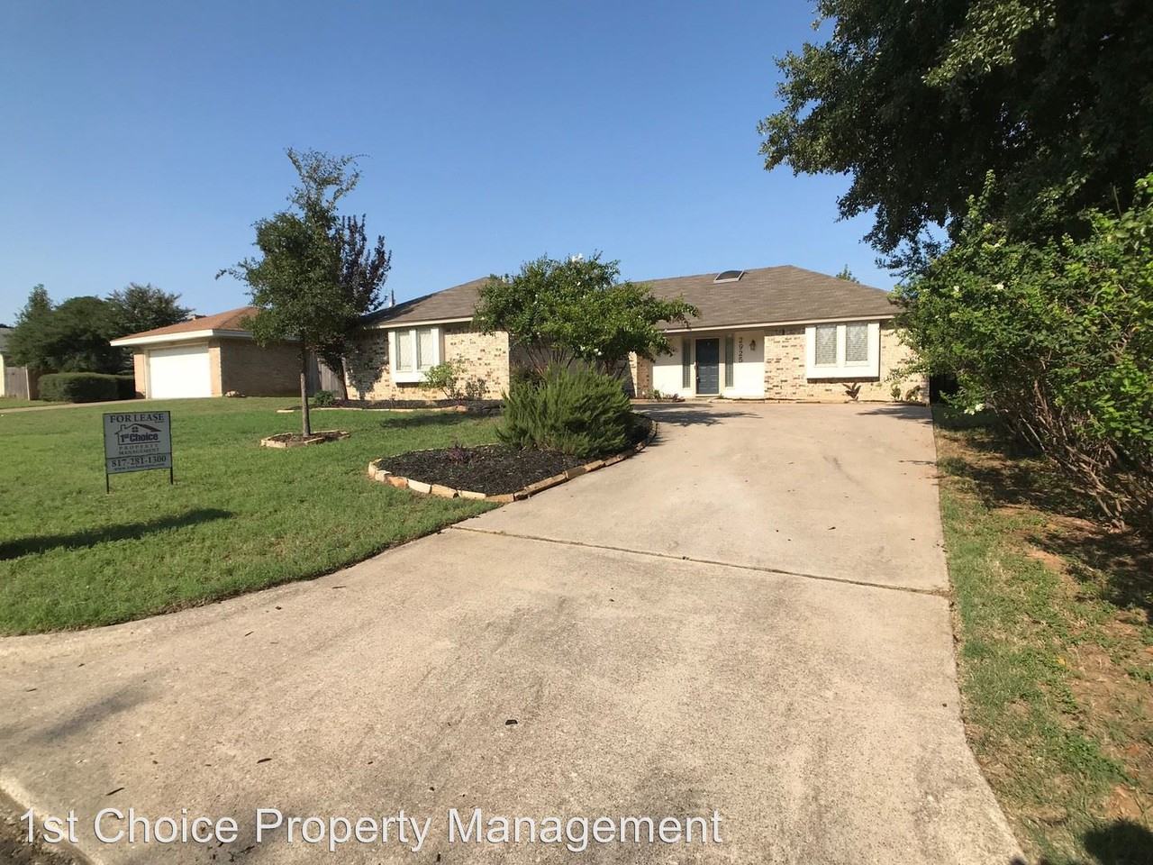 2925 Red Bird Ln - Photo 2 of 24