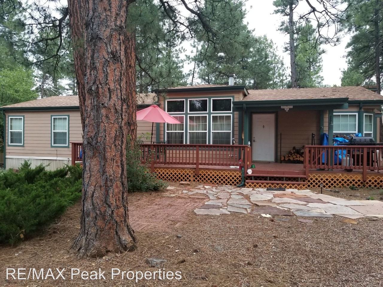 17055 Wintergreen Dr - Photo 3 of 37