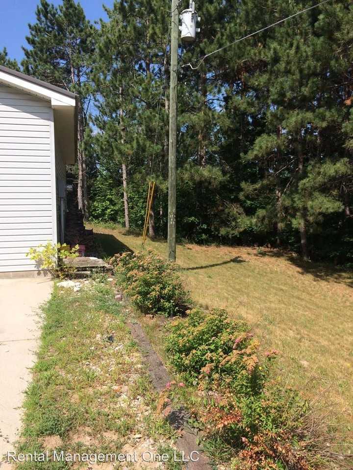 1652 N Betsie River Rd - Photo 3 of 7