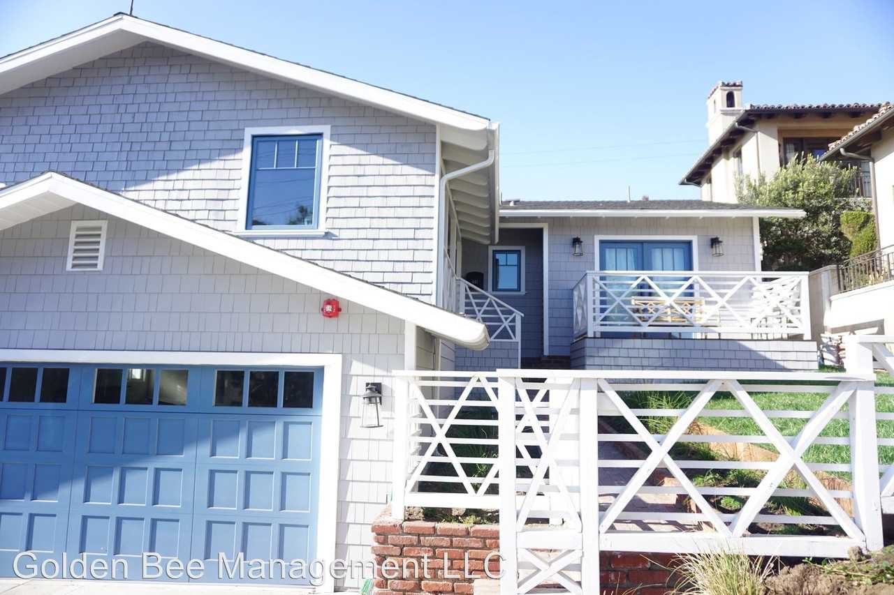 641 11th St - Photo 3 of 24