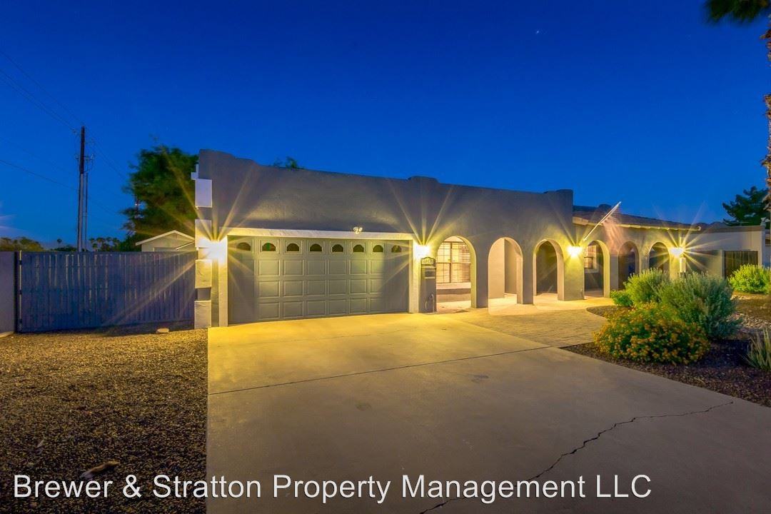 11249 N 32nd Pl - Photo 3 of 50