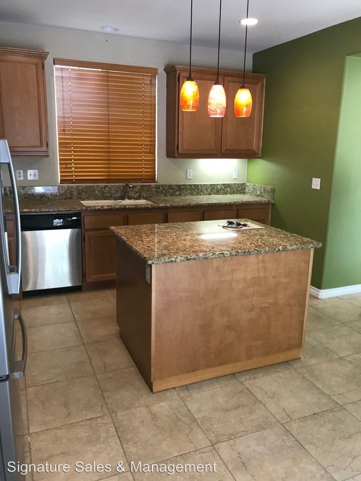 2972 Wild Springs Ln - Photo 2 of 16