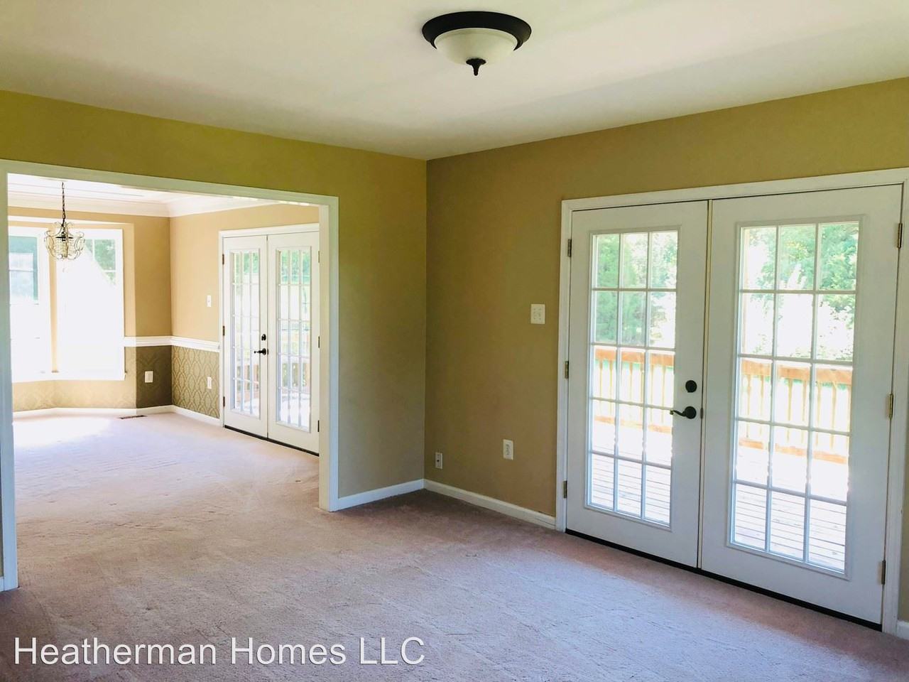 31 Willowmere Ct - Photo 3 of 22