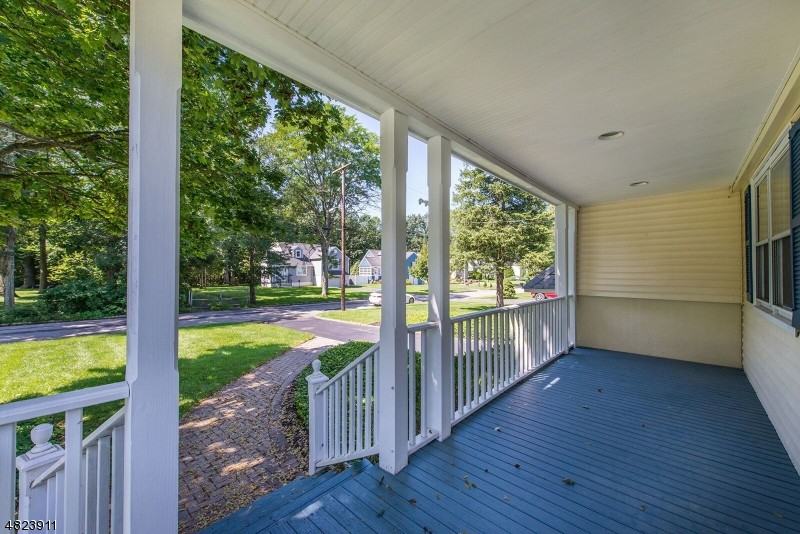 94 Beechwood Rd - Photo 2 of 18