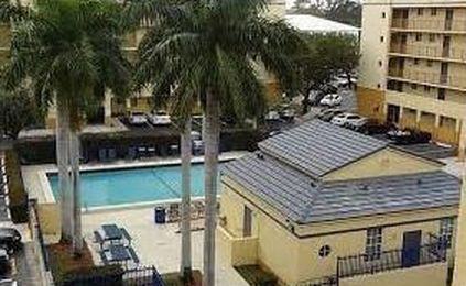 14931 Southwest 82nd Lane - Photo 2 of 7