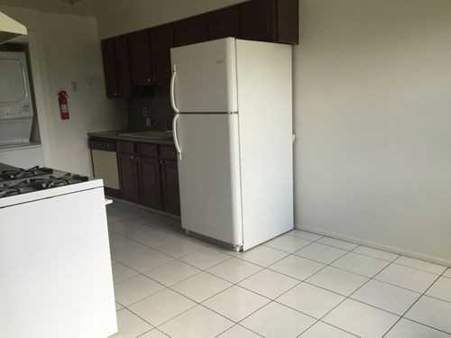 93 Woodbridge Terrace #C - Photo 2 of 8