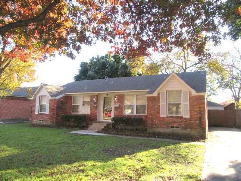 739 Newberry Dr - Photo 2 of 21