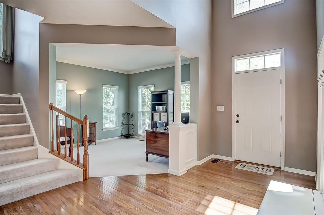 5808 Sophora Knoll - Photo 3 of 25