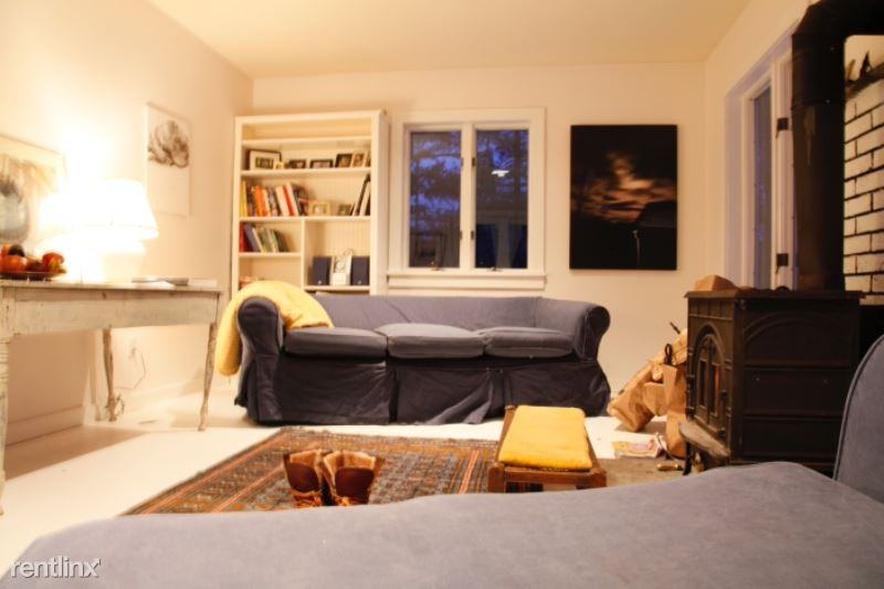 374 Colgate Rd - Photo 3 of 9