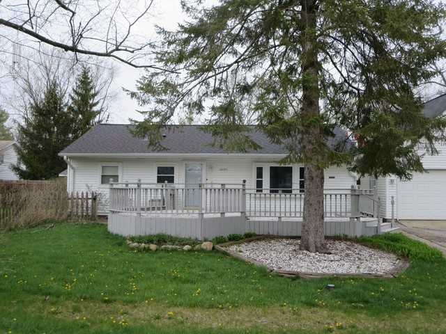 18124 W Avon Ct - Photo 2 of 30