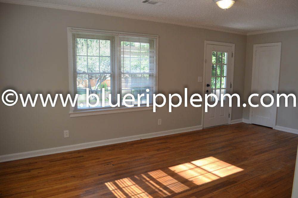 1061 McLinden Ave SE - Photo 3 of 18