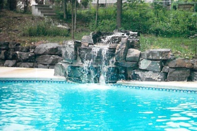 7 Globe Mills Rd - Photo 2 of 25