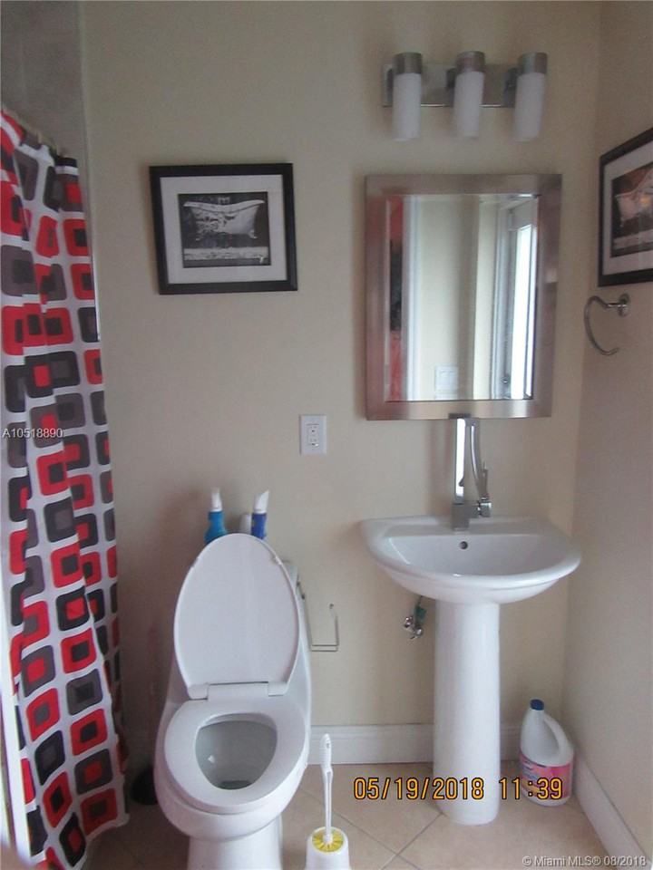 11120 Southwest 138th Street - Photo 2 of 14