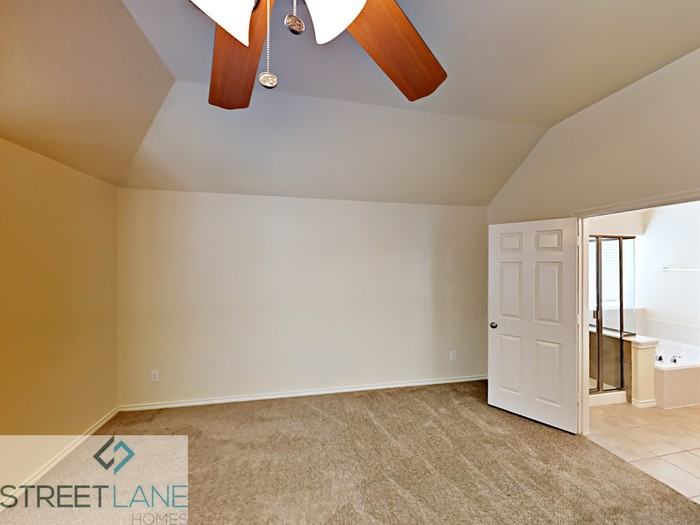 9105 Wild River Dr - Photo 3 of 16