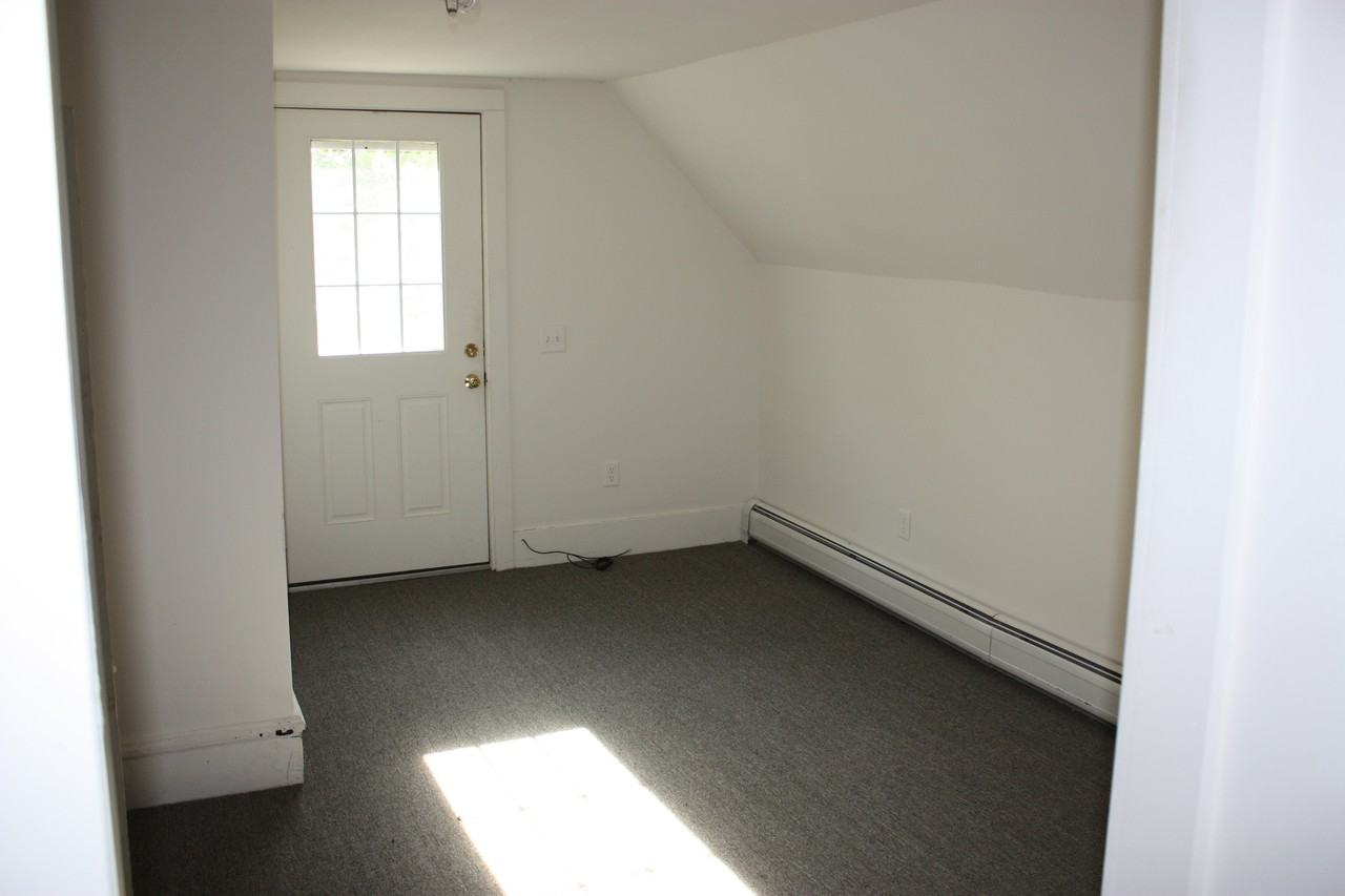 43 N Willard St #2 - Photo 5 of 11