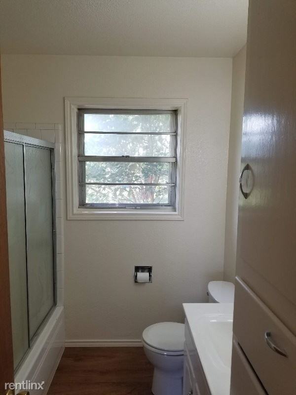 503 5th St - Photo 3 of 6