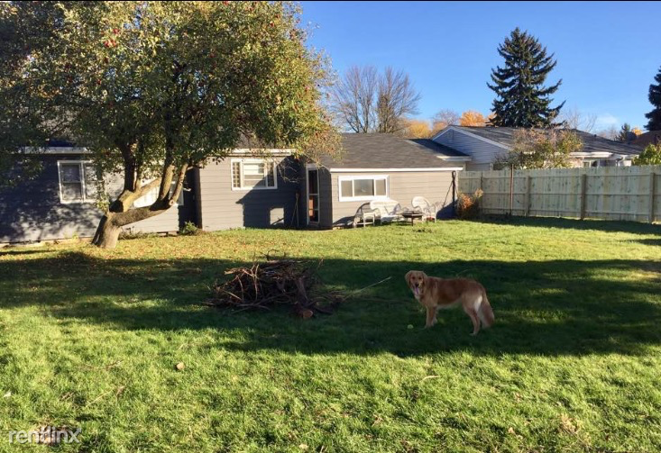 4361 S 47th St - Photo 2 of 19