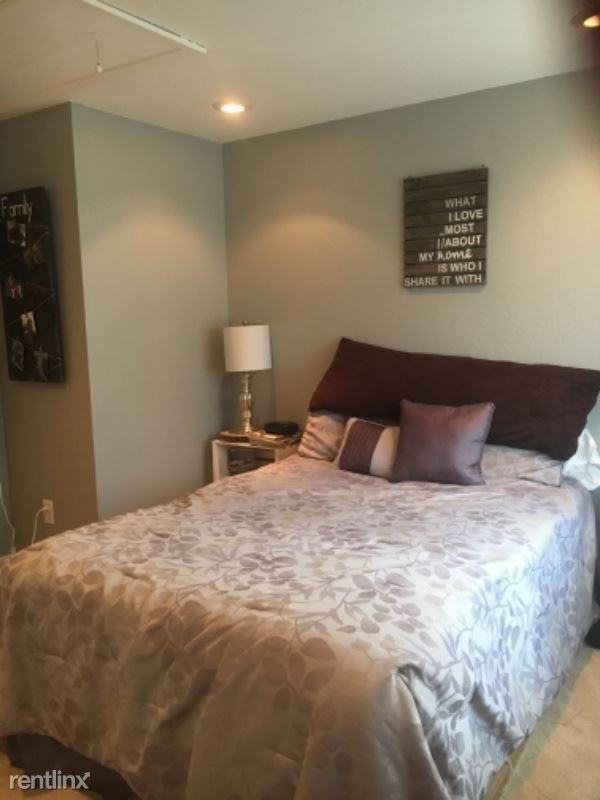 2458 Woodland Park Dr - Photo 2 of 10