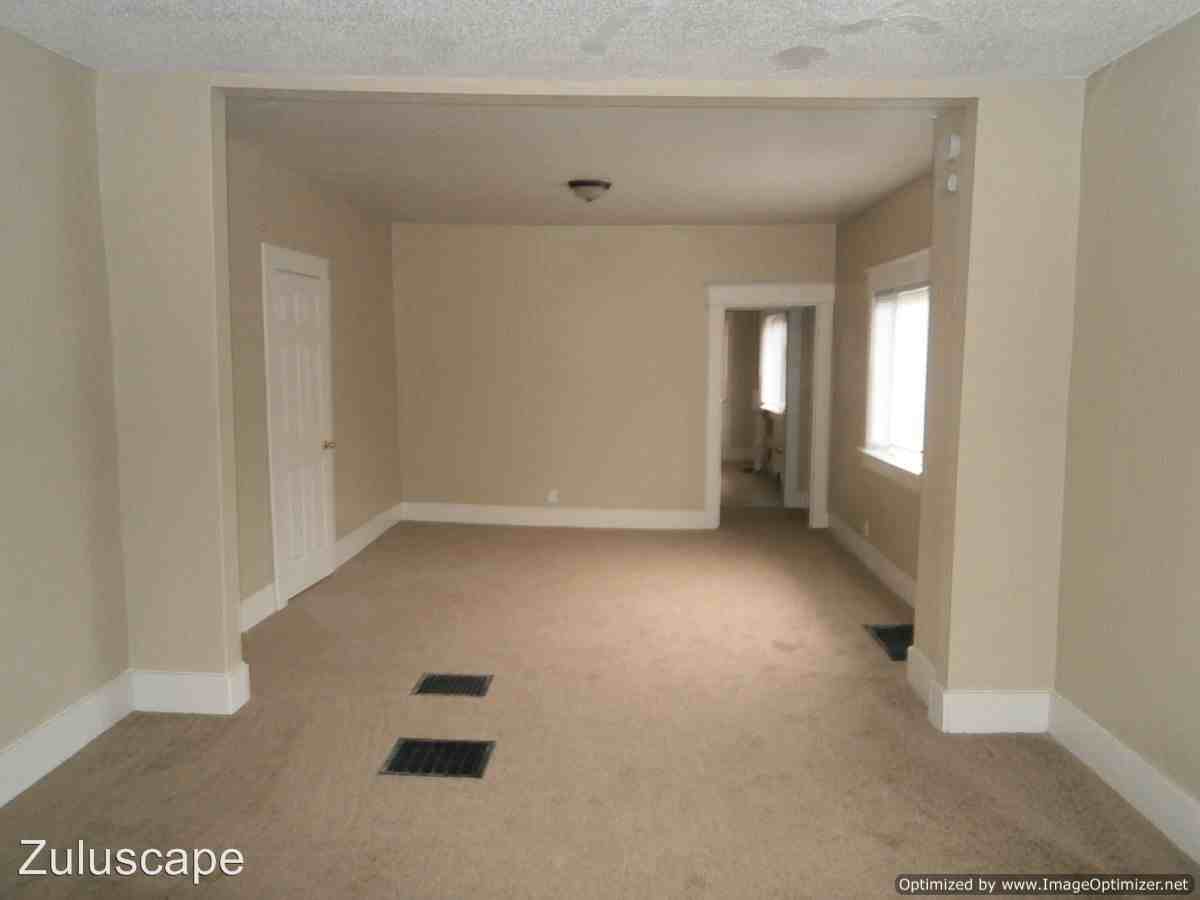 324 W 41st St - Photo 3 of 16