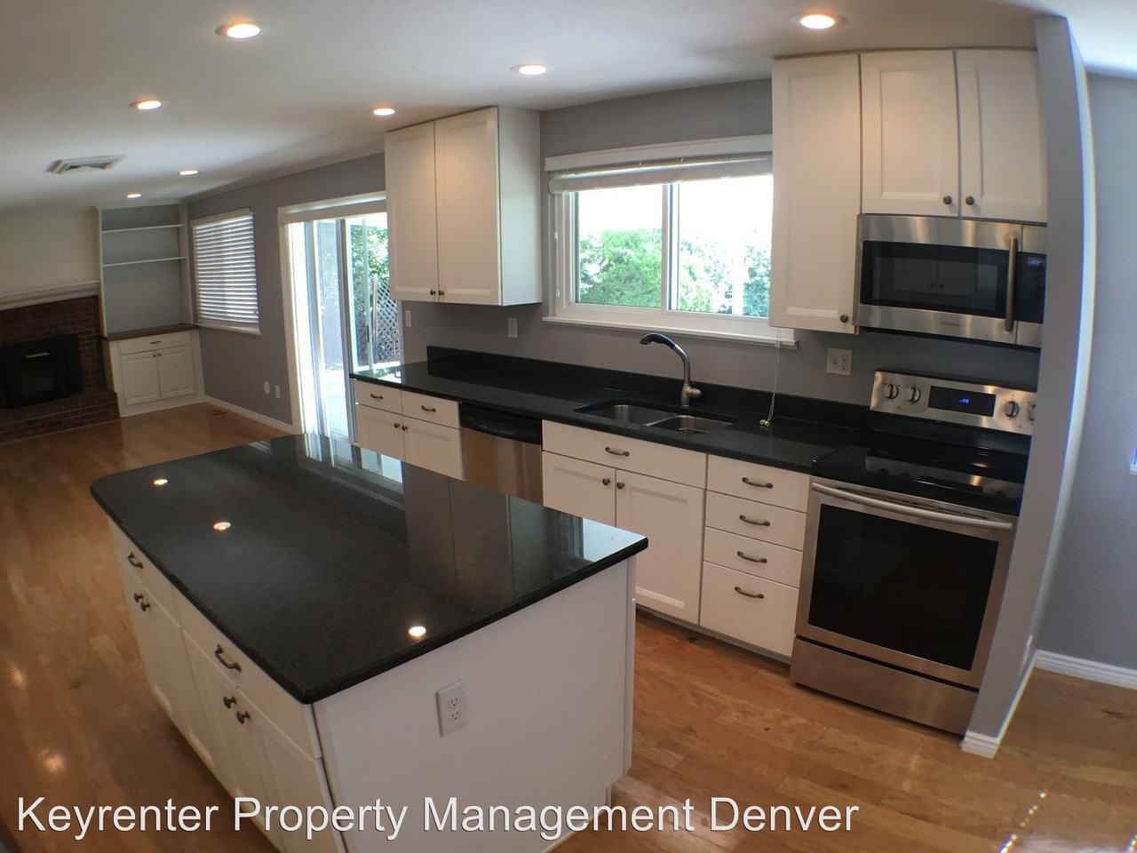 1142 S Owens St - Photo 3 of 33