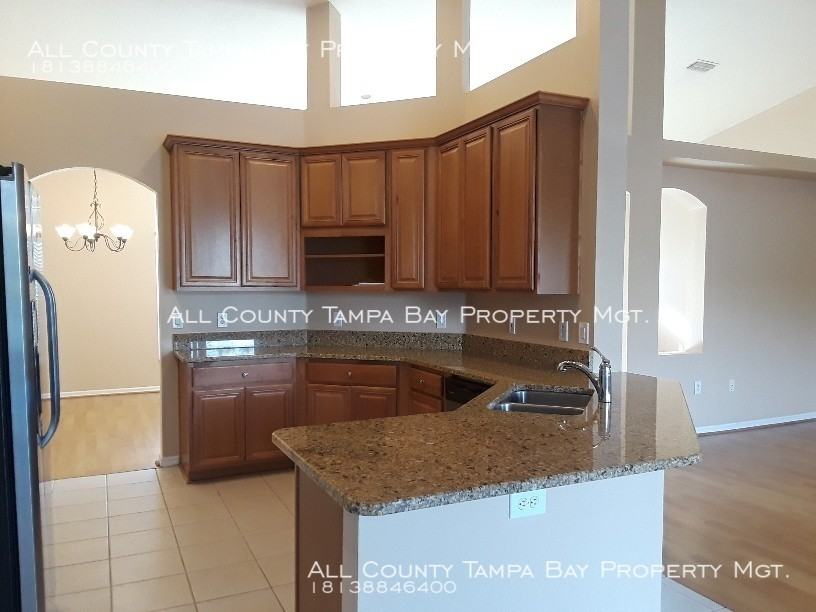 10125 Whisper Pointe Dr - Photo 3 of 13