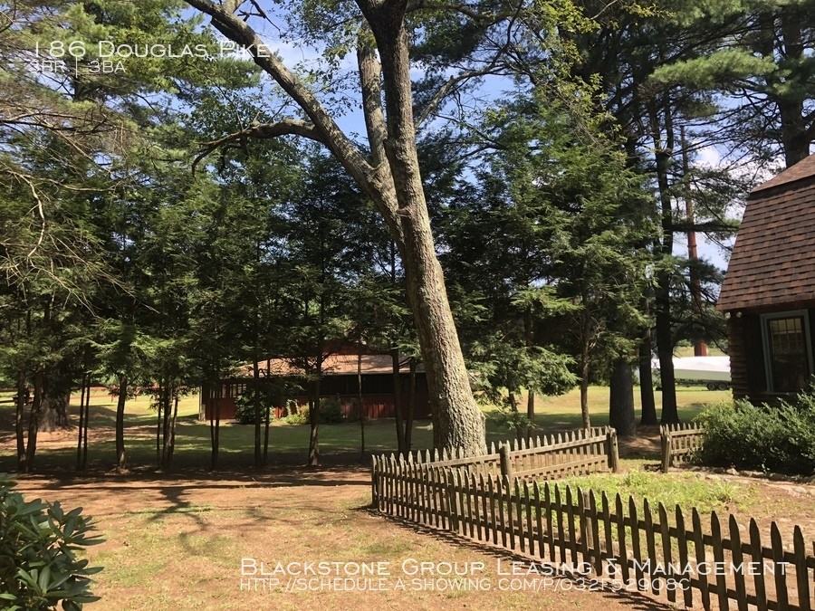 186 Douglas Pike - Photo 2 of 43