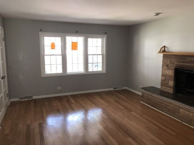 2944 MacFarlane Crescent - Photo 2 of 40