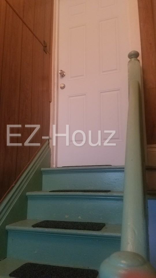 185 Carl St - Photo 3 of 12