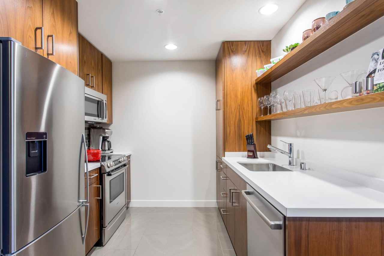 225 South Grand Avenue #403 - Photo 3 of 10