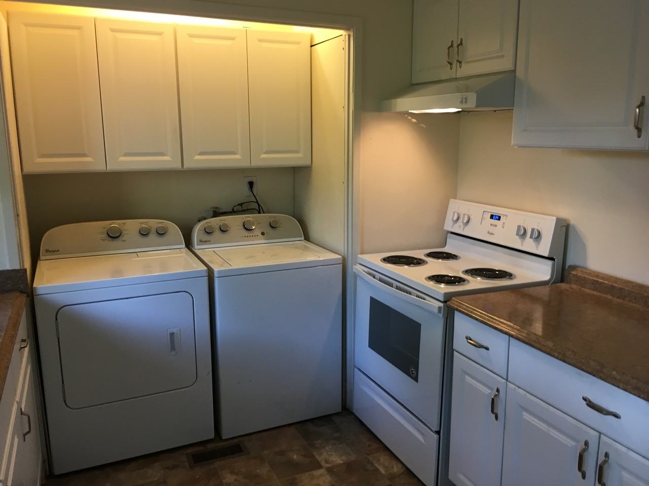 12019 Cherry Ln - Photo 2 of 4