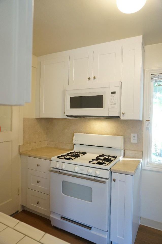 1030 N Humboldt St - Photo 2 of 14