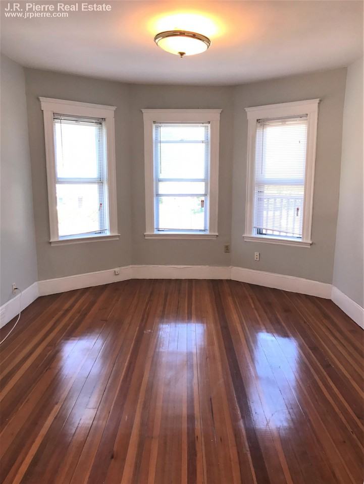 32 Harvard Ave #3 - Photo 2 of 8