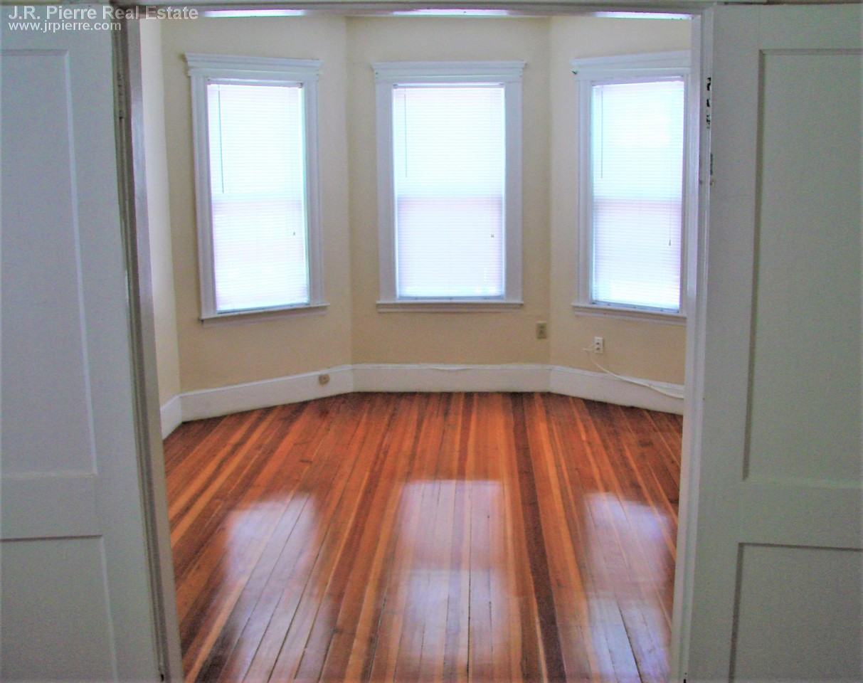 32 Harvard Ave #3 - Photo 3 of 8