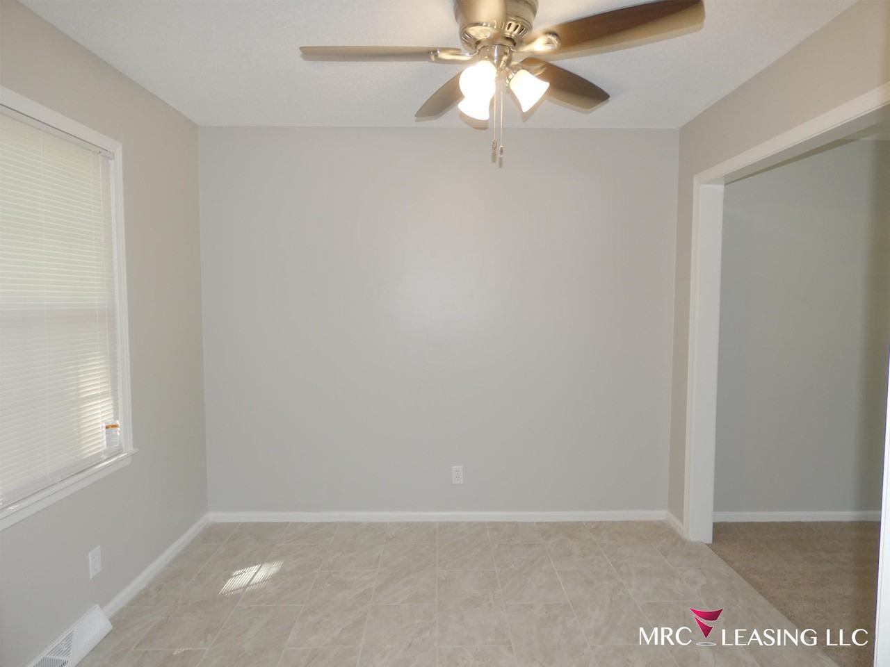 13316 Park Hills Drive - Photo 3 of 25