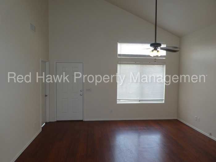 6614 W Hess St - Photo 3 of 31