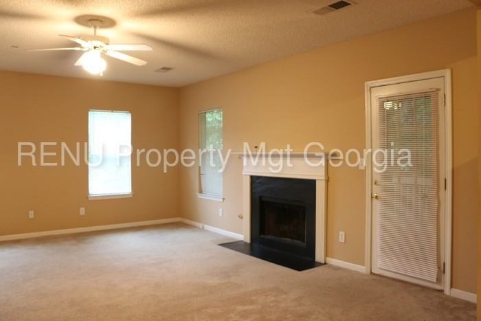 498 Pecan Wood Cir - Photo 3 of 21