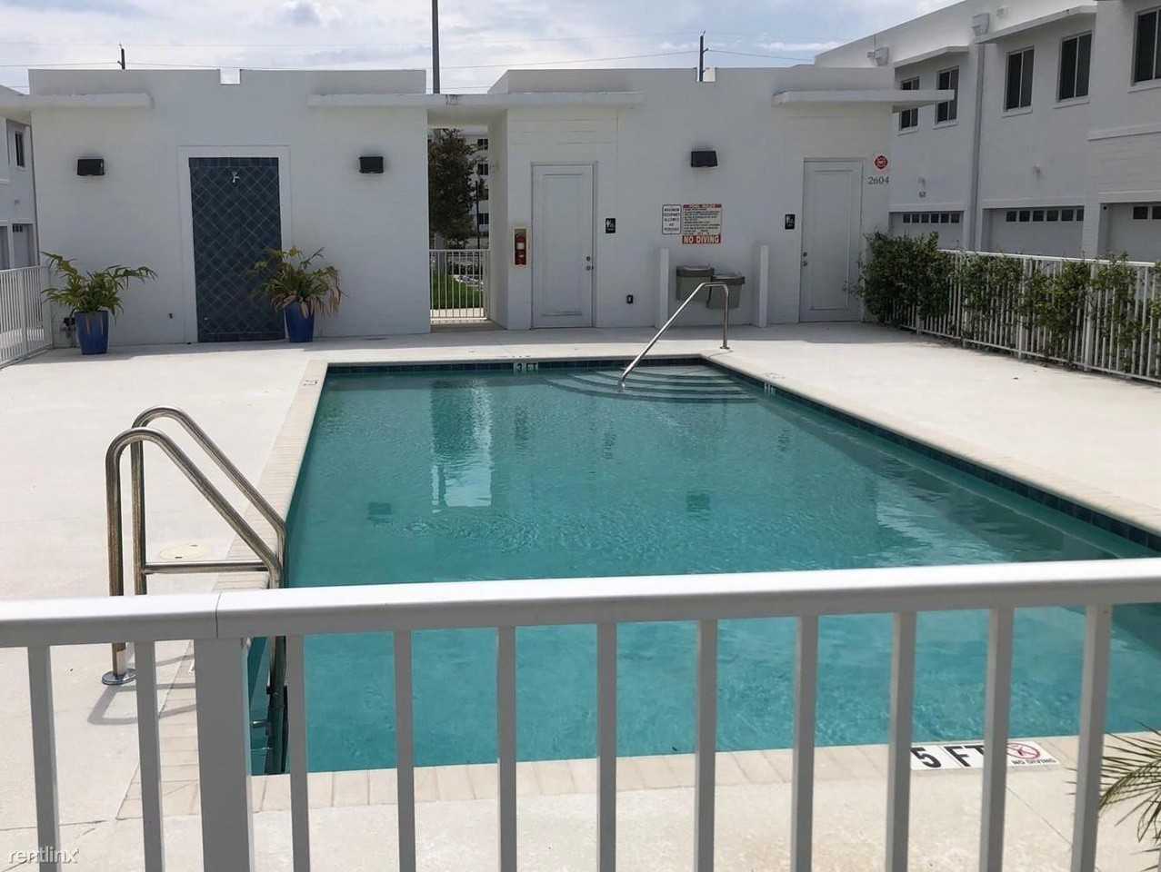 Aventura Place - Photo 3 of 7