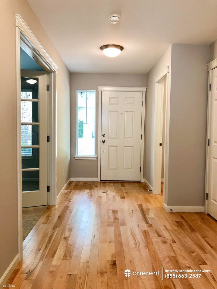 8433 230th Ave NE - Photo 2 of 16