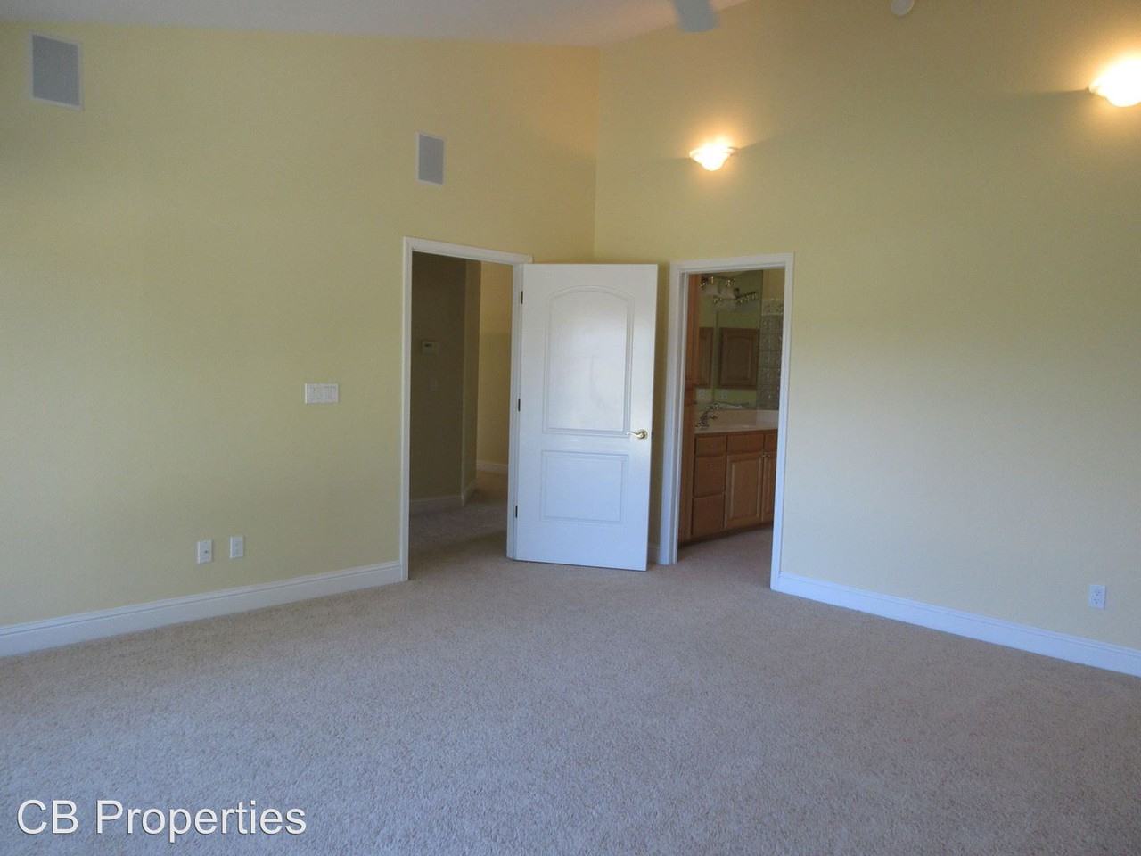 3526 Sunview Dr - Photo 3 of 9