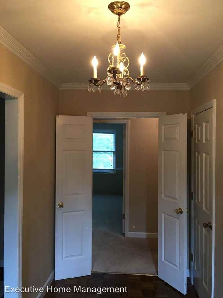 4801 Providence Rd - Photo 3 of 7