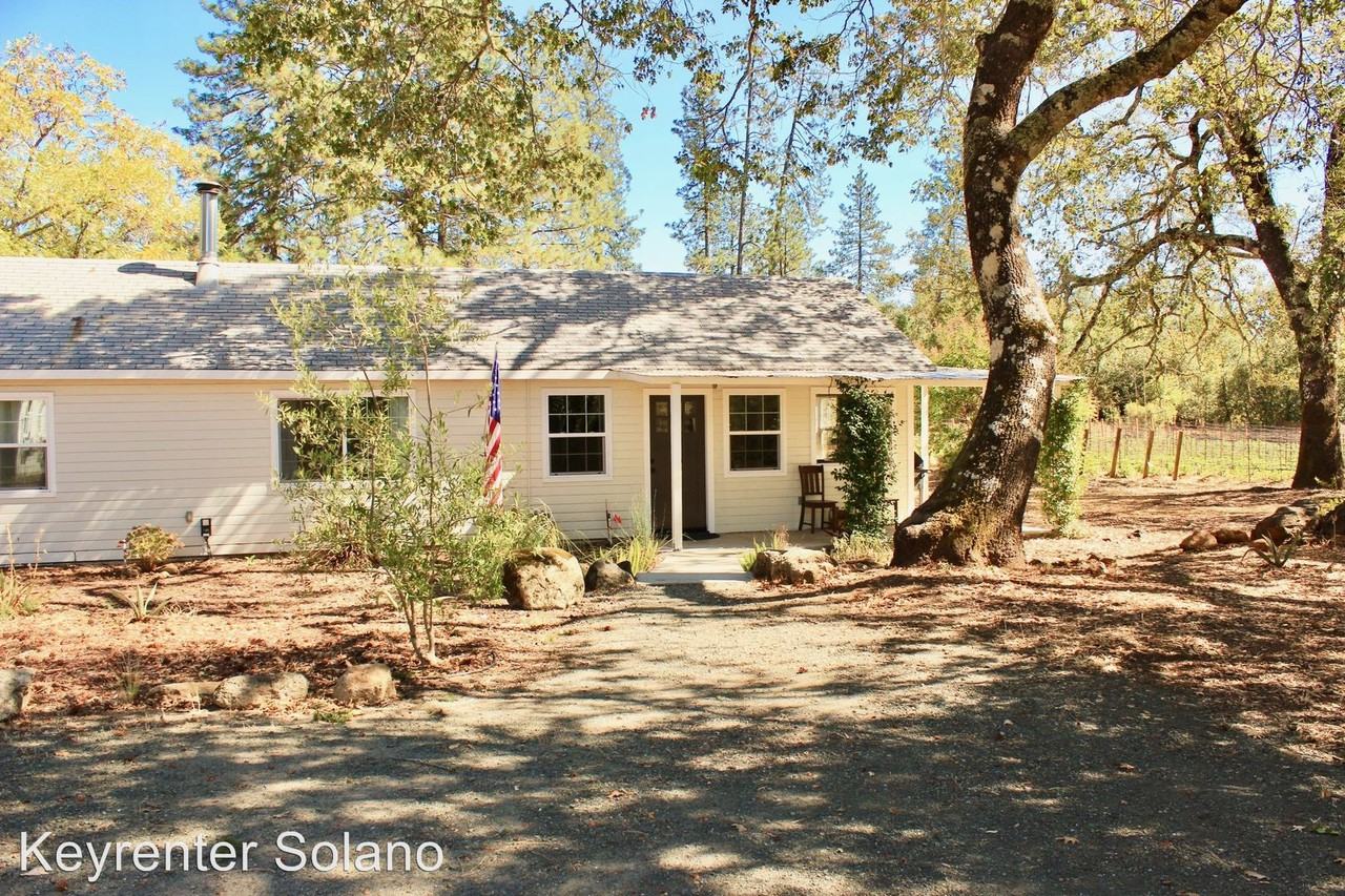 260 White Cottage Rd N - Photo 3 of 20