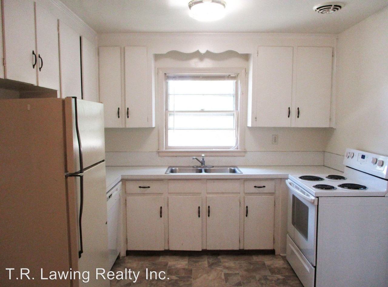 1000 Roanoke Avenue - Photo 3 of 8