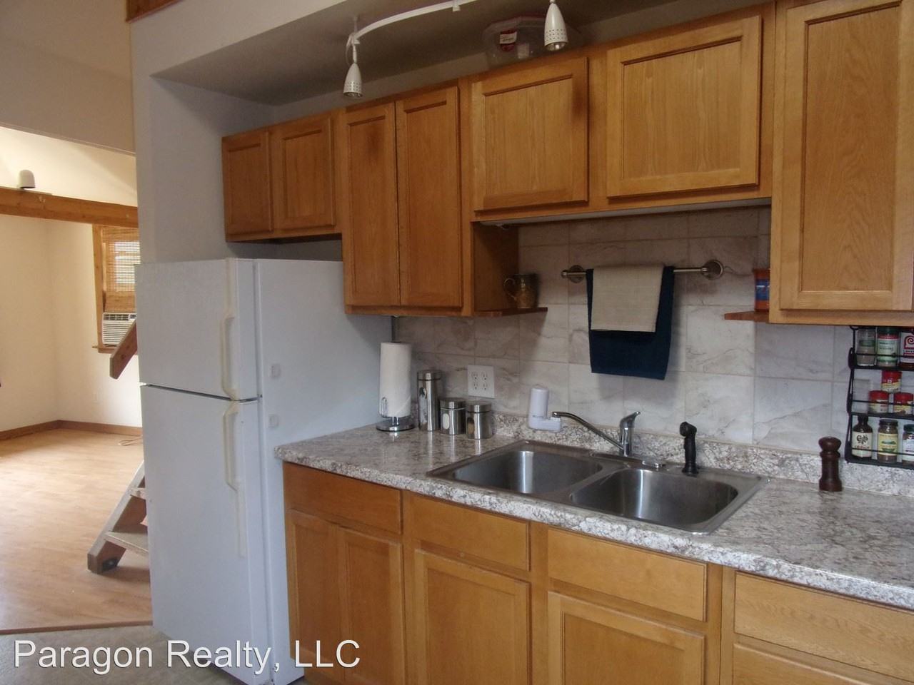 630 N 3rd St - Photo 3 of 10