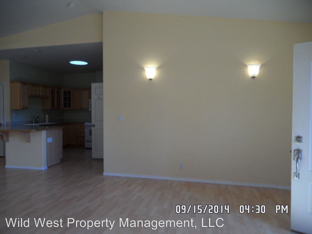 184 SW Ivy Ct - Photo 3 of 14