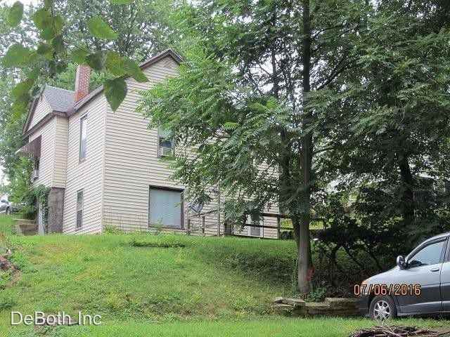 326 McLean - Photo 2 of 5