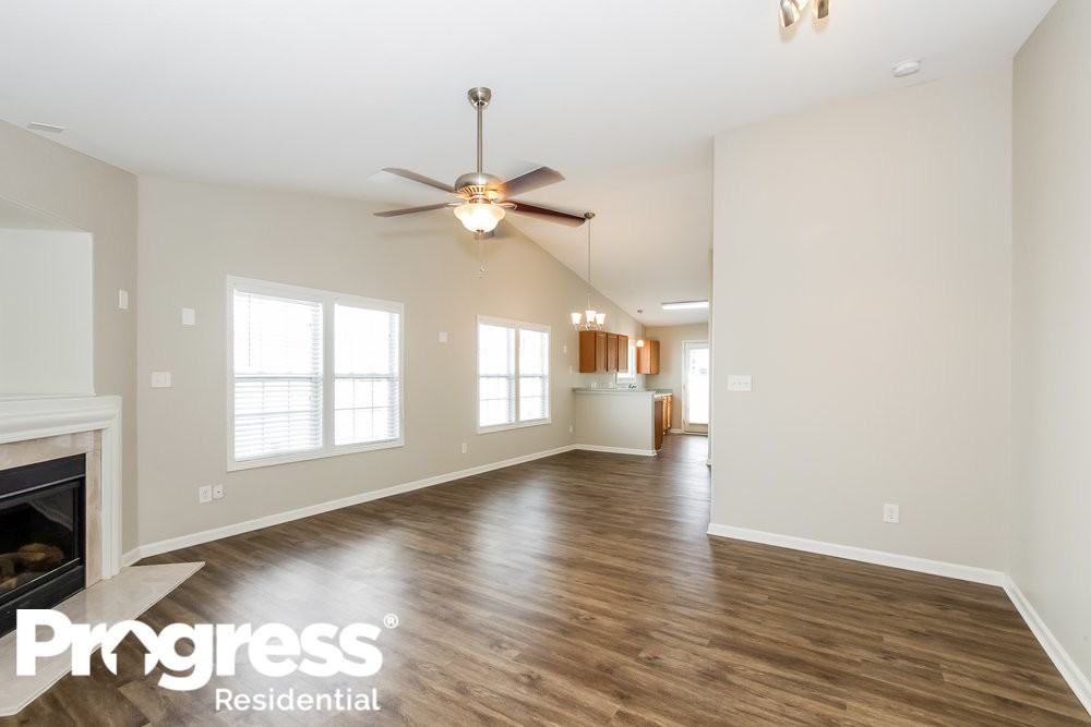 10326 Hugue Way - Photo 3 of 16