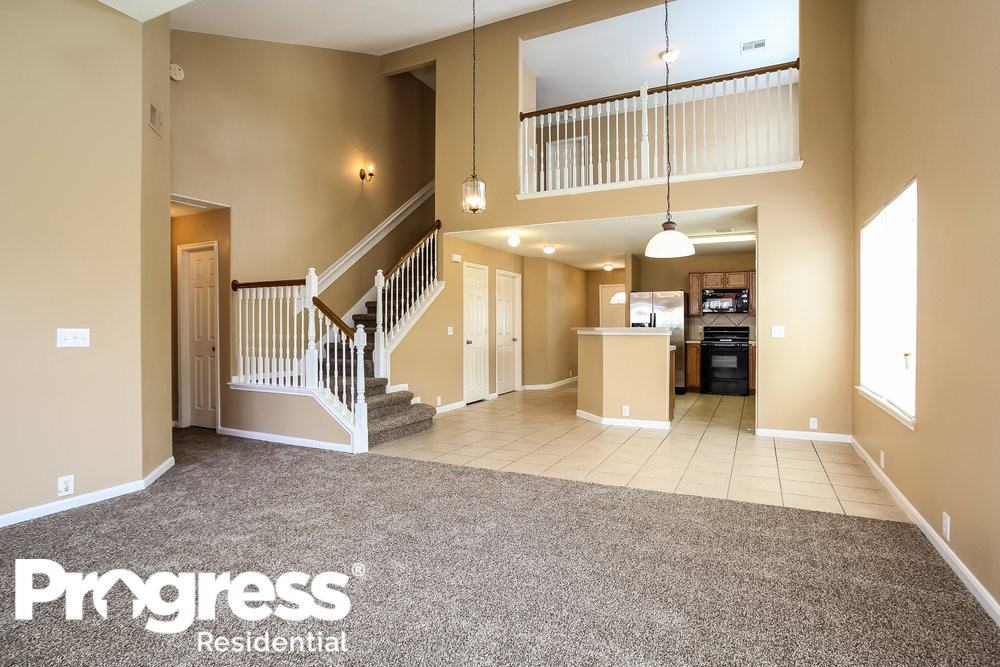 4713 Foster Hill Ct - Photo 2 of 21